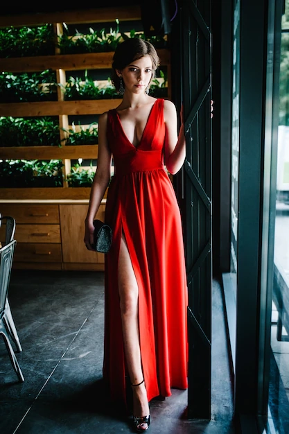 longue-robe-rouge-de-soiree-91_7 Lång röd aftonklänning