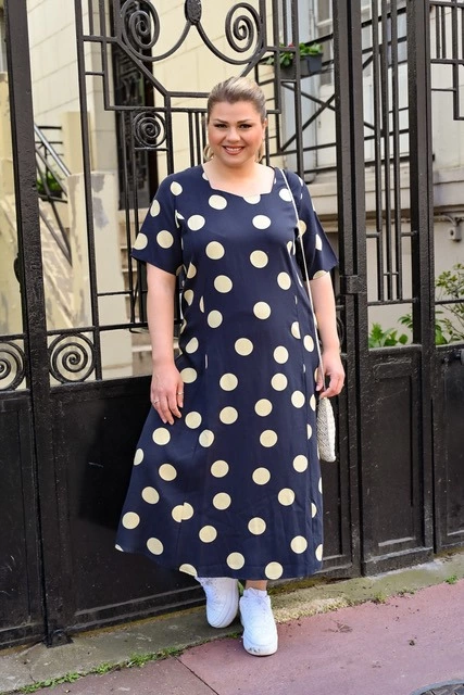 robe-petit-pois-grande-taille-83_2-7 Plus storlek polka dot klänning