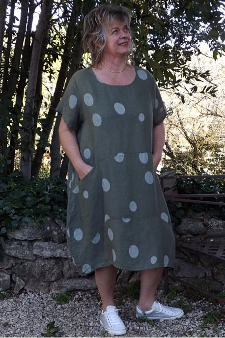 robe-petit-pois-grande-taille-83_5-12 Plus storlek polka dot klänning
