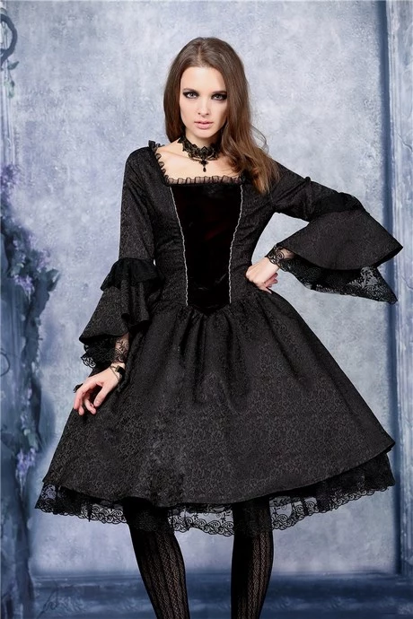 vetement-gothique-femme-grande-taille-20_2-11 Plus size kvinnors gotiska kläder