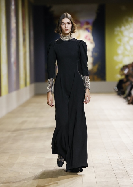 robe-noire-automne-2023-38 Svart klänning hösten 2023
